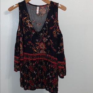 Floral S cold shoulder top